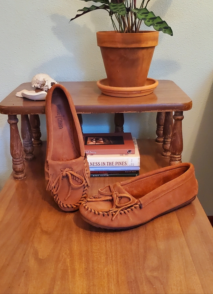 Minnetonka Kilty Hardsole Moccasin Sz. 8.5